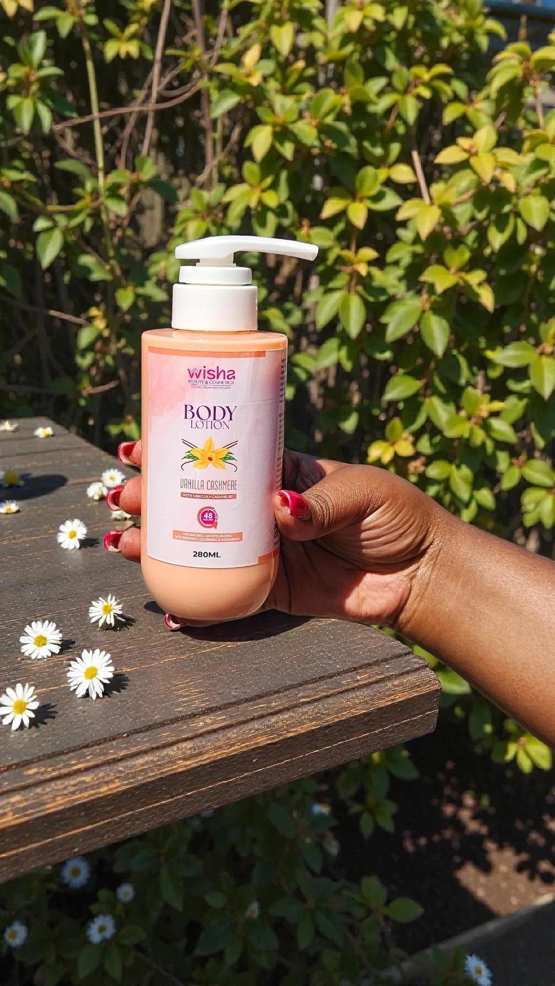 Vanilla Cashmere lotion with urea 280ml - Image 2
